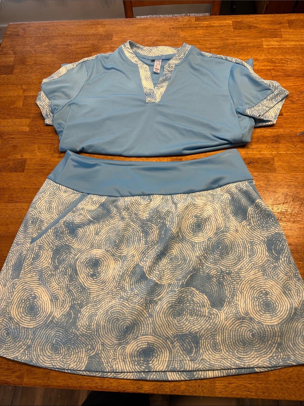adidas Light Blue Swirl-Pattern Two-Piece Golf Skort Set